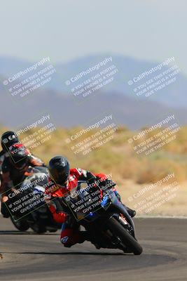 media/Oct-08-2022-SoCal Trackdays (Sat) [[1fc3beec89]]/Turn 16 (125pm)/